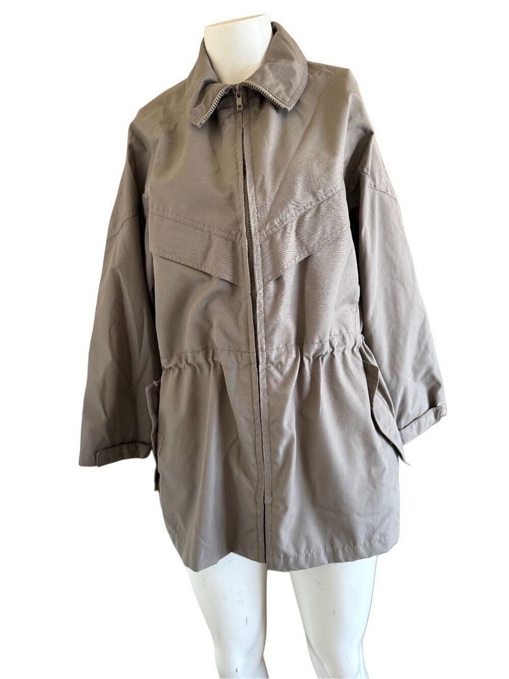 Women's vintage medium cream beige jacket 70s mid length cinched waist taupe